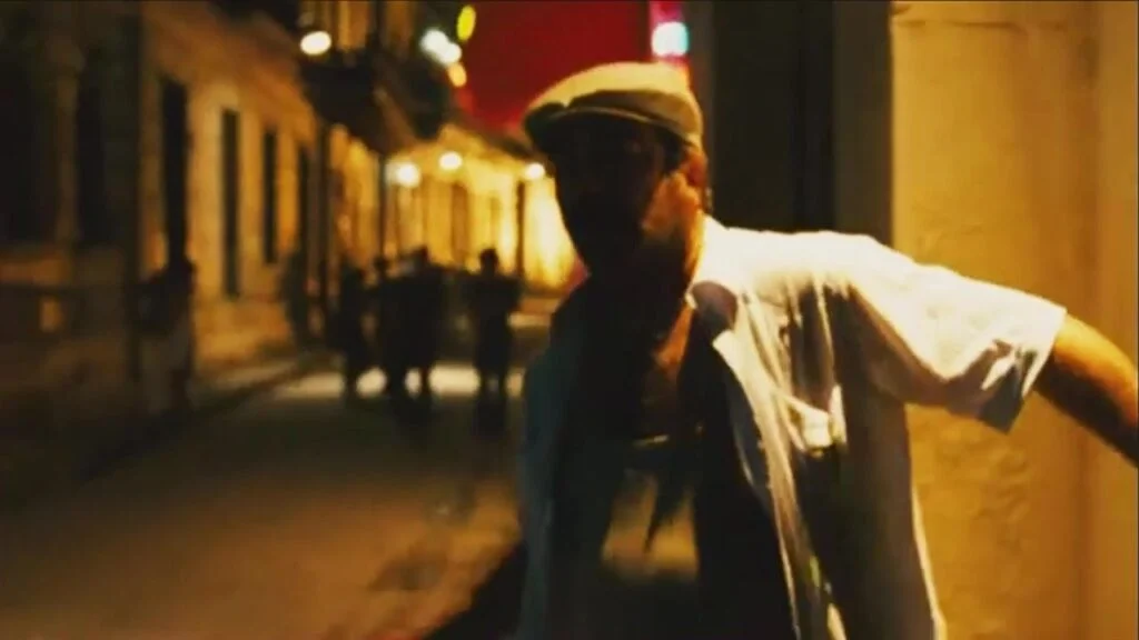 FACCIO UN SALTO ALL’AVANA — film still