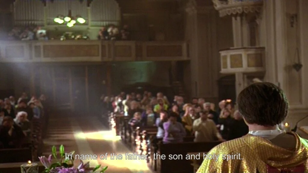 NARCISO, DIETRO I CANNONI, DAVANTI AI MULI — film still